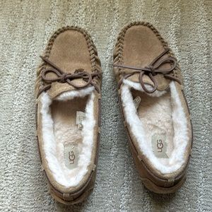 Ugg Olsen Slippers Suede Leather Shearling Driving Moc Size 5.